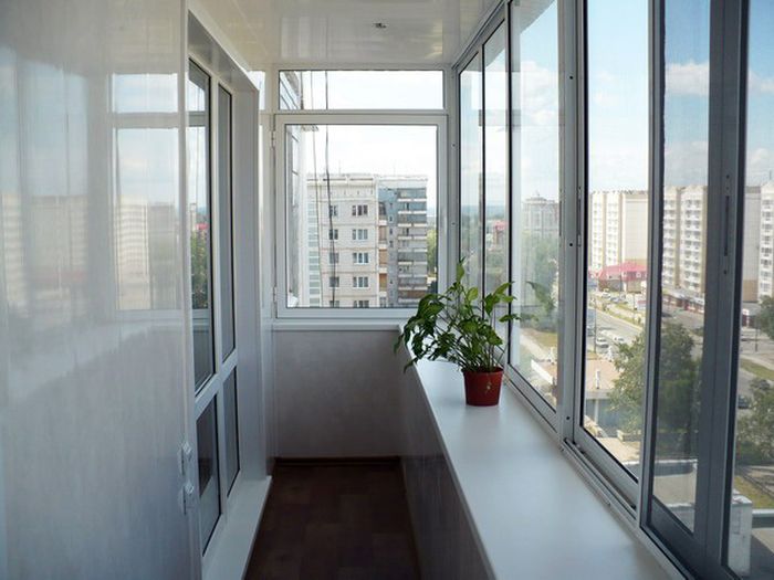 Раздвижные окна на балкон и лоджию